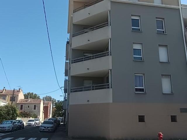 Appartement 3 pièces, à louer à Port Saint Louis du Rhône 13230