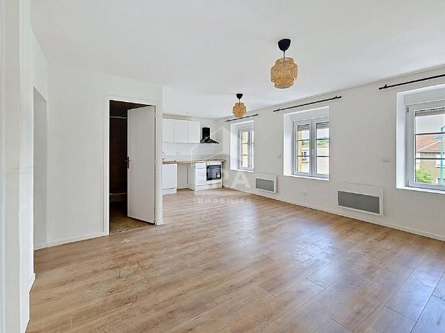 Appartement 3 pièces à louer à Tiercelet Rénové, calme et lumineux