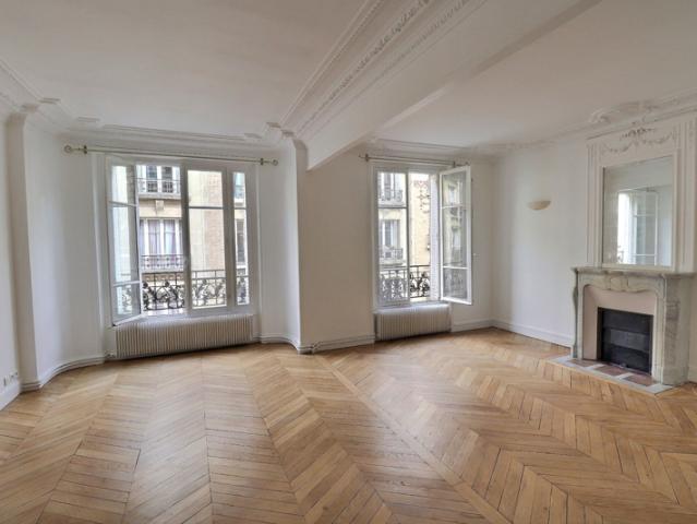 Appartement 3 pièces à Paris 75015 quartier St Lambert