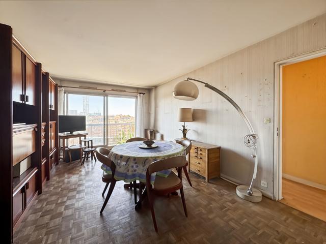 Appartement 3 pièces à vendre Bordeaux St Jean 232 000 euros