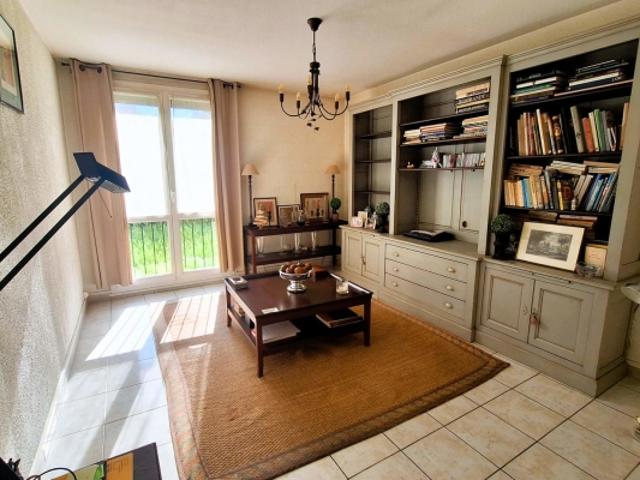 Appartement 3 Pièces à Vert Bocage 2