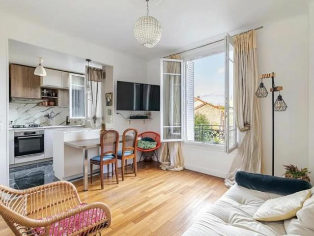 Appartement 3 pièces art déco 64 m²