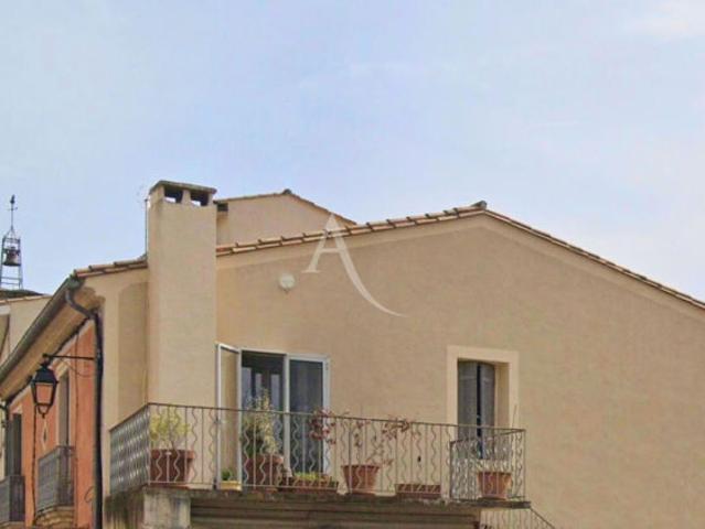 Appartement 3 pièces au dernier étage avec terrasse et balcon