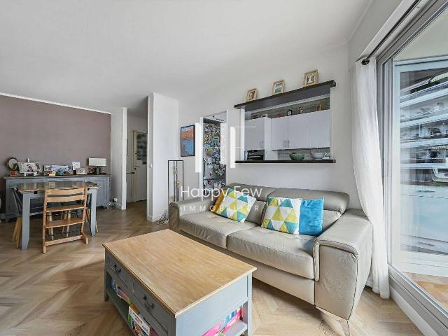 Appartement 3 pièces avec Balcon Vincennes limite St Mandé