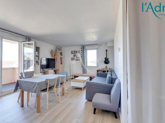 Appartement 3 pièces avec BALCON + BOX