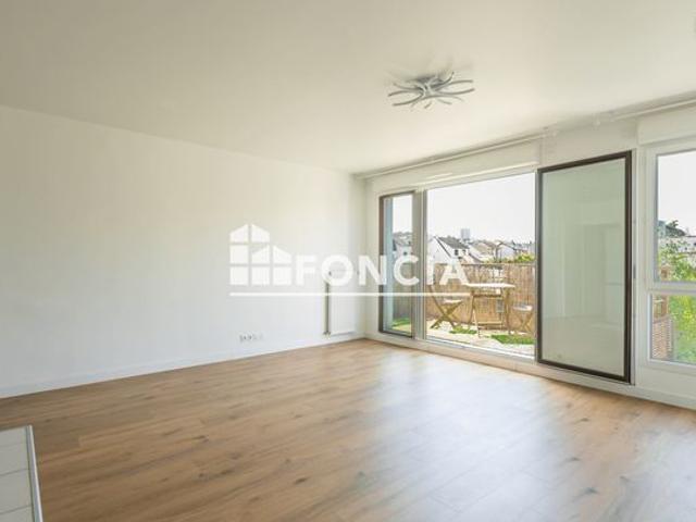 Appartement 3 pièces avec balcon et parking en sous sol
