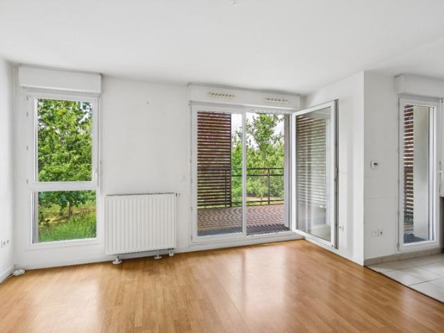 APPARTEMENT 3 PIECES AVEC BALCON ET PARKING