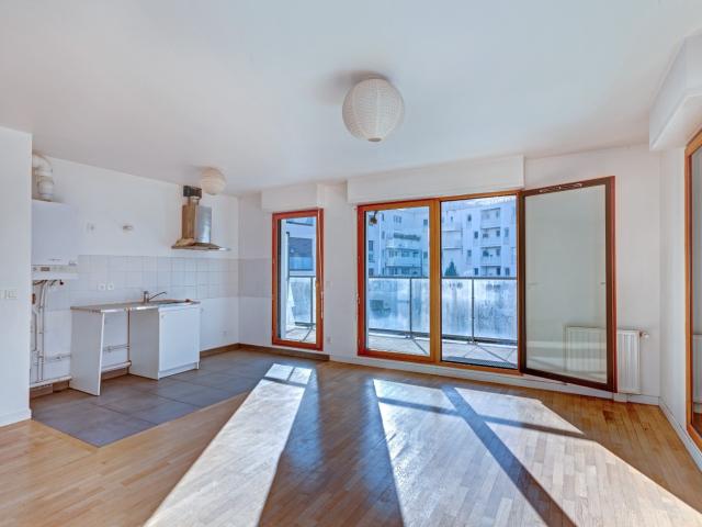 Appartement 3 pièces avec balcon plein Sud !