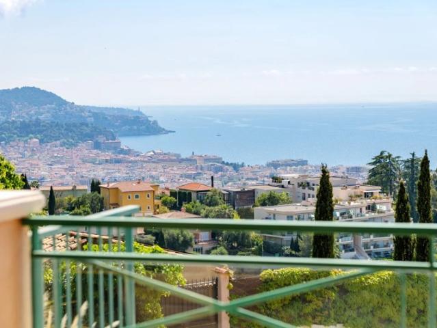 Appartement 3 pièces avec jardin, terrasse et vue panoramique