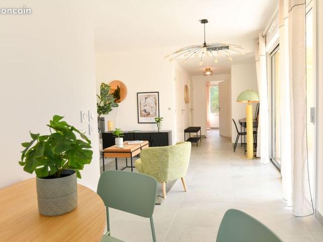 Appartement 3 pièces avec jardin, terrasse et parkings Aix en Provence