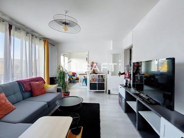 Appartement 3 pièces avec jardinet privatif