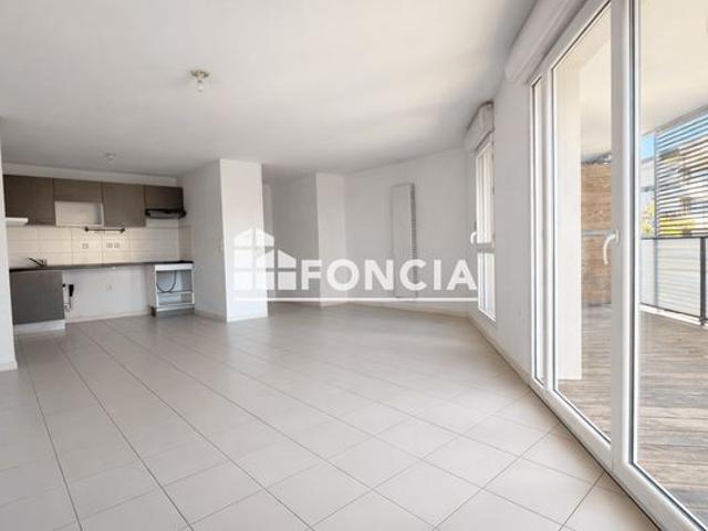 Appartement 3 pieces avec terrasse de 16 m2 et parking sous_sol