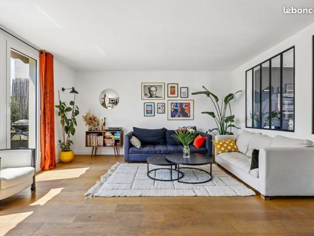 Appartement 3 pièces avec terrasse Dernier étage