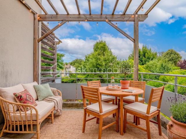 Appartement 3 pièces avec terrasse et garage double