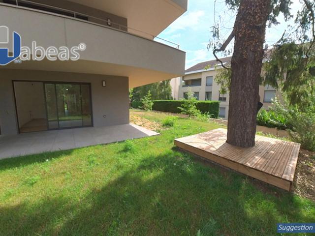 Appartement 3 pièces avec terrasse et jardin de 337m²