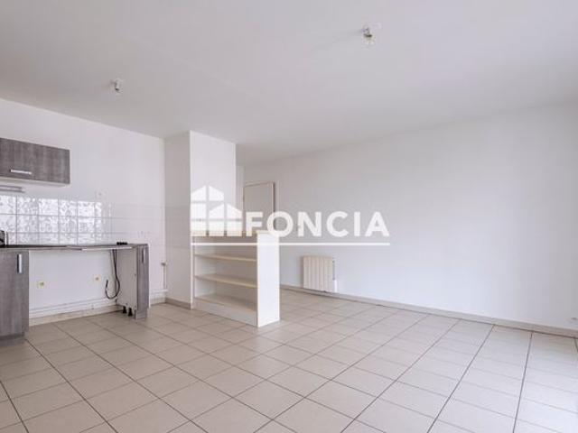 Appartement 3 pieces avec terrasse et parking