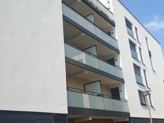 APPARTEMENT 3 PIECES AVEC TERRASSE ET PARKING
