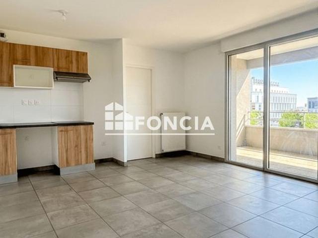 Appartement 3 pieces avec terrasse et parking sous sol