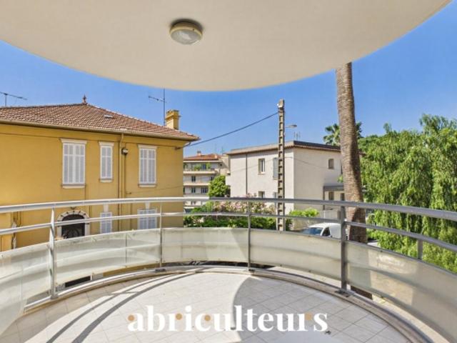 Appartement 3 pièces avec terrasse jardin au Cannet Emplacement idéal aux portes de Cannes