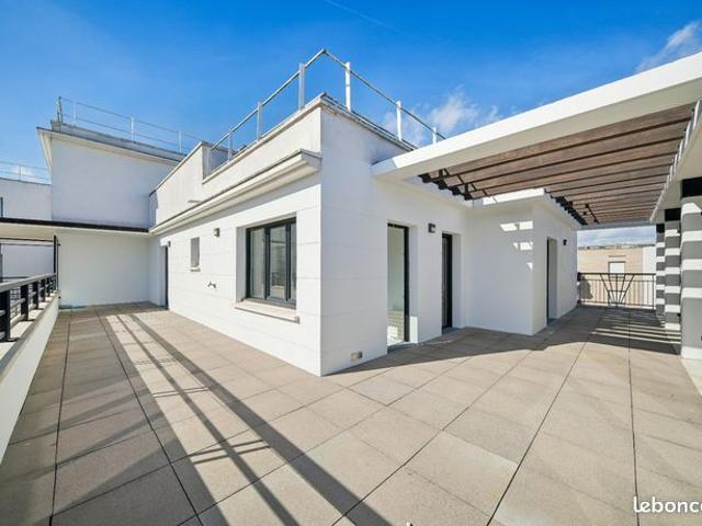 Appartement 3 pièces avec terrasse Suresnes