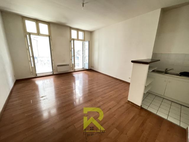 APPARTEMENT 3 PIECES BEZIERS CENTRE HISTORIQUE A DEUX PAS DE