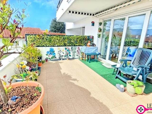 Appartement 3 pièces cœur de ville avec garage fermé