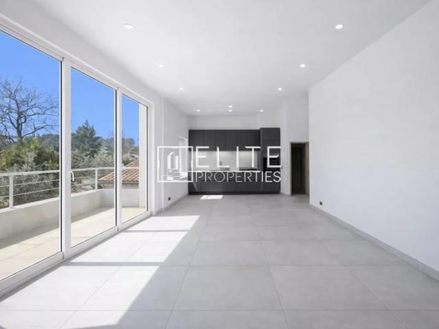 APPARTEMENT 3 PIÈCES DE 66 m² + PARKING – MOUANS SARTOUX
