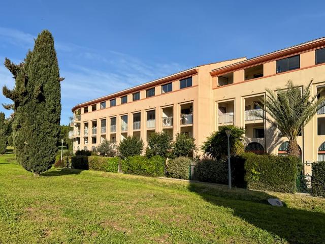Appartement 3 pièces de 69 m2 avec vue splendide sur parc + garage possible en supplément