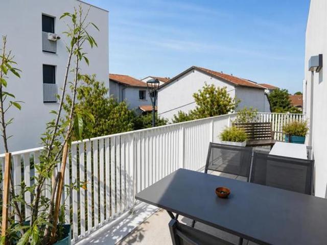 Appartement 3 pièces de 69 m² à Saint Laurent de Mure