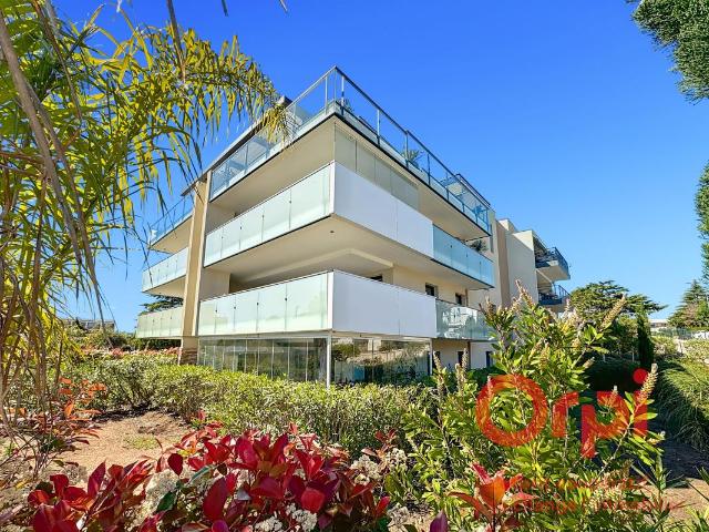 Appartement 3 pièces de 71 m2 + Terrasse de 22 m2 en expo Sud Garage