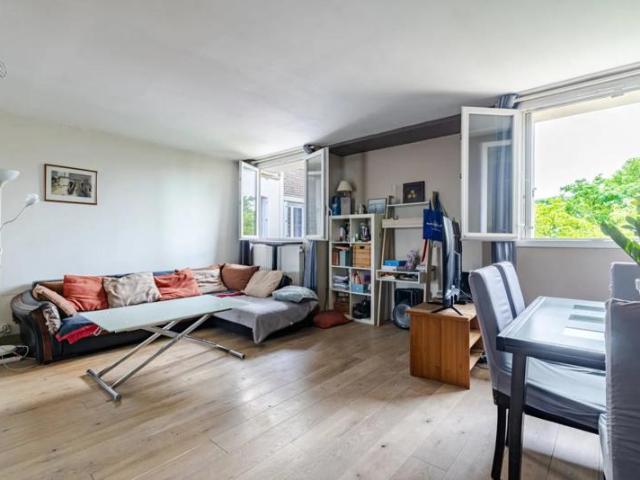 Appartement 3 pièces de 77 m² à Gennevilliers
