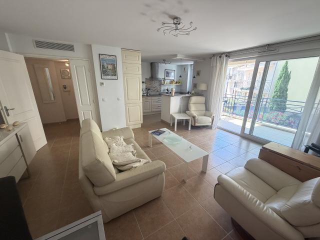 Appartement 3 pièces de standing avec terrasse et grand garage en Centre ville
