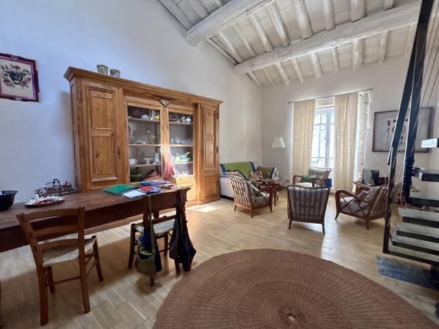 Appartement 3 pièces Duplex Arles Roquette