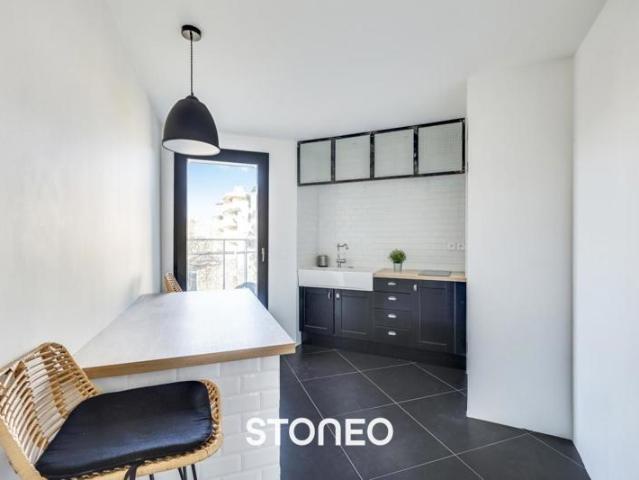 Appartement 3 pièces en dernier étage avec terrasse