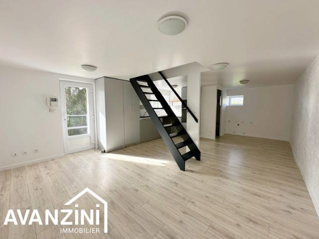 Appartement 3 pièces en duplex avec jardin privatif