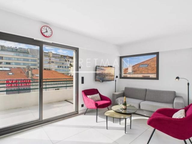 Appartement 3 pièces en étage élevé Cannes Banane