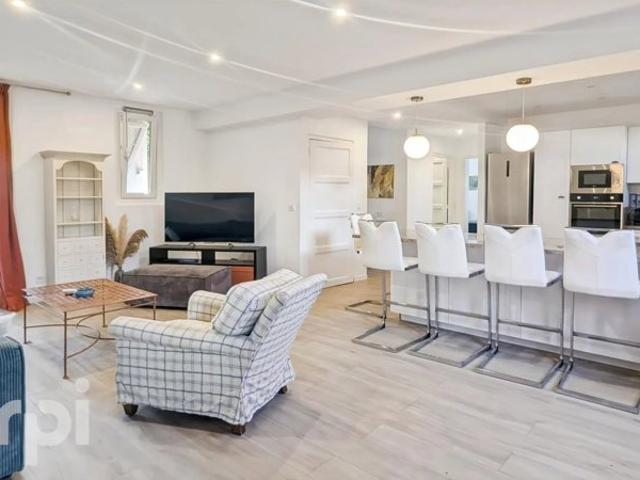 Appartement 3 pièces en RDJ refait à neuf