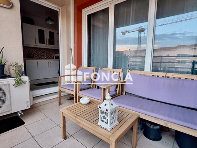 Appartement 3 pièces entièrement rénové – Box et balcon