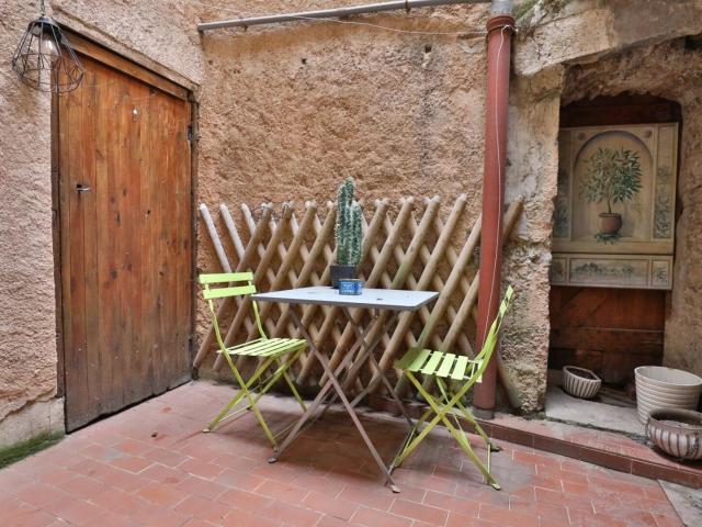 Appartement 3 pièces et terrasse