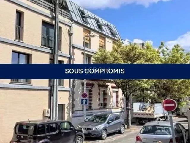 Appartement 3 pièces idéalement placé Mairie du Kremlin Bicêtre avec box