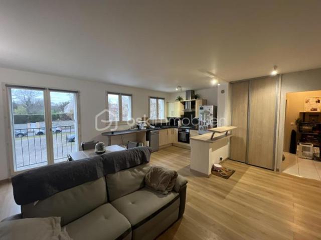 Appartement 3 pièces – Lardy Bourg Centre ville
