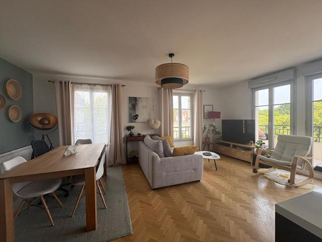 Appartement 3 pièces Le Port Marly 68.00m² 1500€ à louer l'Adresse