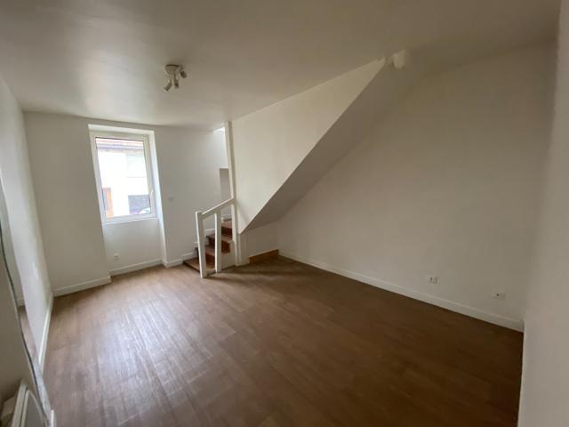 Appartement 3 pièces Lumigny Nesles Ormeaux 38.61m² 640€ à louer