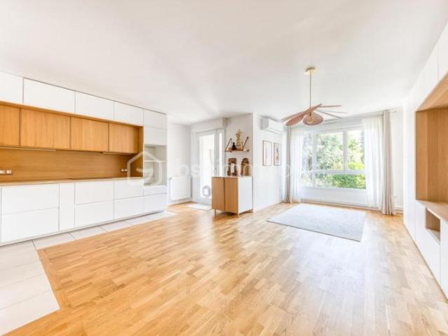APPARTEMENT 3 PIECES LUMINEUX ET CLIMATISE