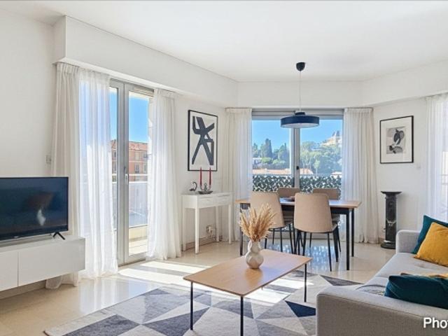 APPARTEMENT 3 pièces lumineux Quartier Suquet, fort rendement l