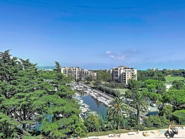 APPARTEMENT 3 PIÈCES MANDELIEU CANNES MARINA