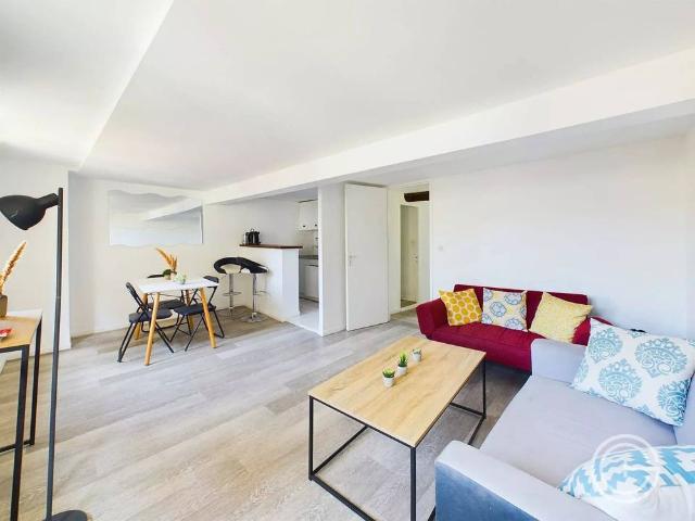 APPARTEMENT 3 PIECES MEUBLE 14 RUE CONDAMINE VIEUX NICE