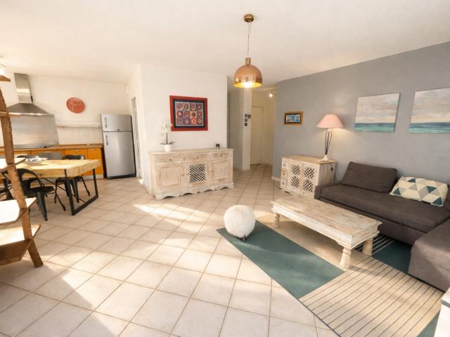 Appartement 3 pièces meublé 77m2 avec 2 terrasses et jardin