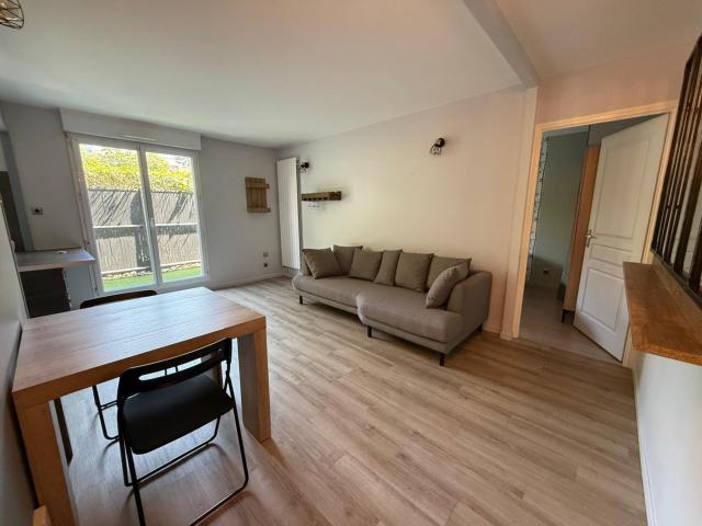 Appartement 3 pièces meublé avec terrasse et parking ECOUEN 95