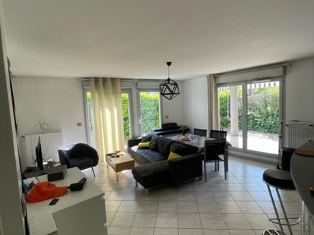 Appartement 3 pièces meublé avec grande terrasse Villeurba
